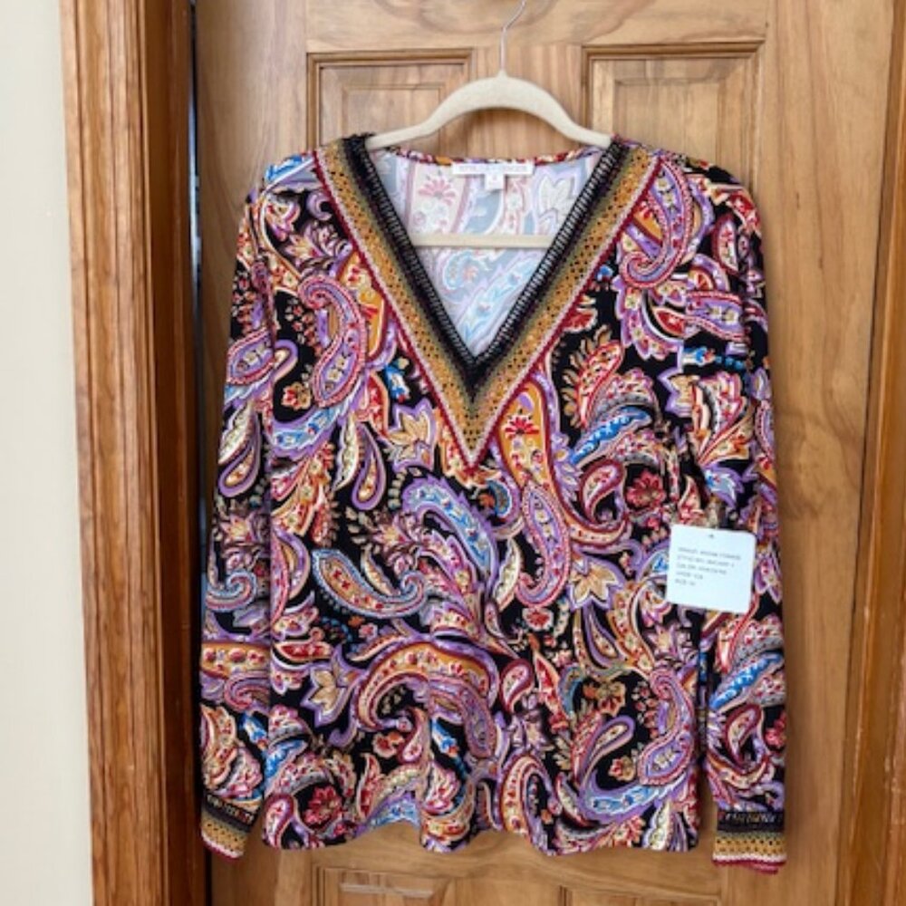 NWT Stella + Ginger paisley print top